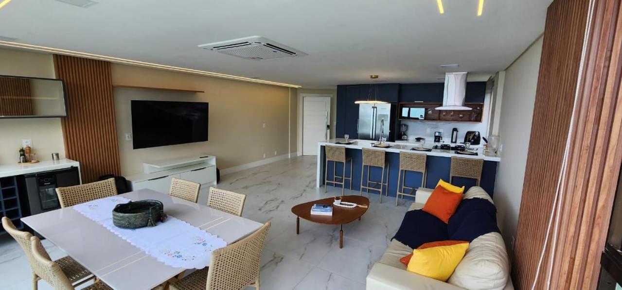 Porto Belga 101 - Beira Mar Aparthotel ปอร์โต จิ กาลินญาส ภายนอก รูปภาพ